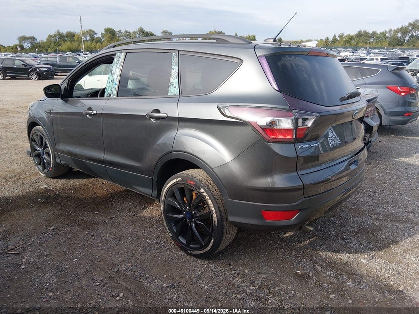 Vin: 1fmcu9g99hua18331, lot: 46600107, ford escape se 20173
