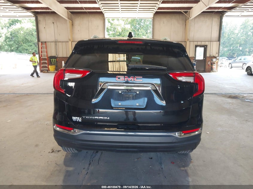 2023 GMC TERRAIN FWD SLT · Фото 16