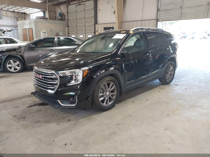 2023 GMC TERRAIN FWD SLT · Фото 2