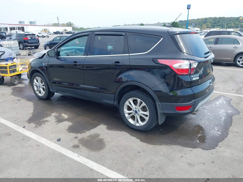 Vin: 1fmcu9gd1hue47435, lot: 46600172, ford escape se 20173