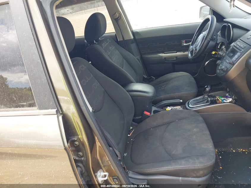 2013 KIA SOUL auction photo 5