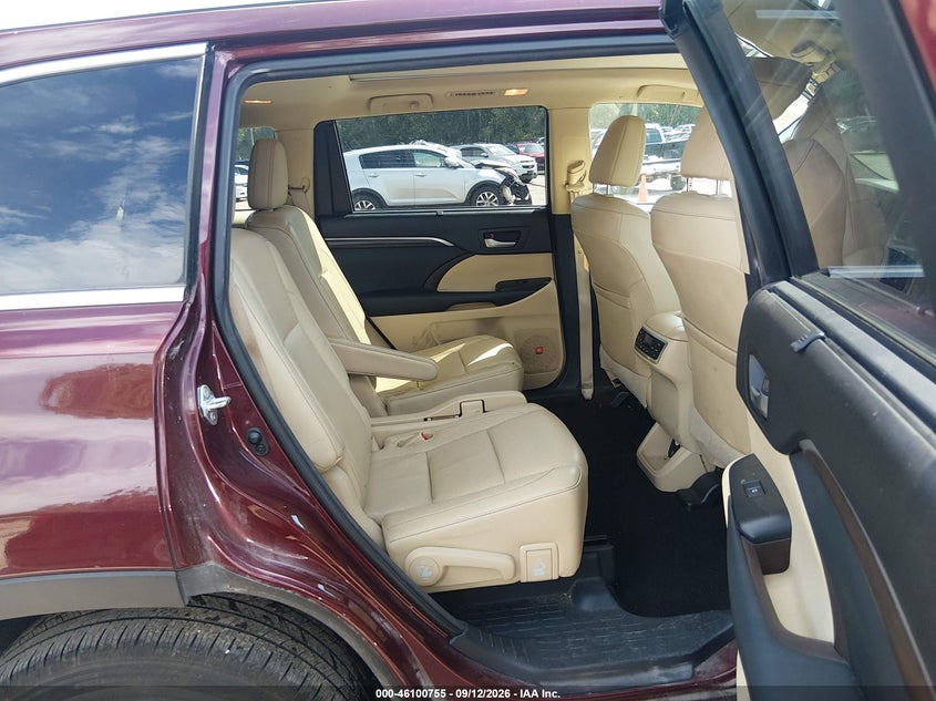 TOYOTA HIGHLANDER - zdjęcie 8