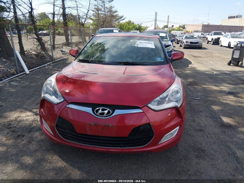2013 HYUNDAI VELOSTER auction photo 6