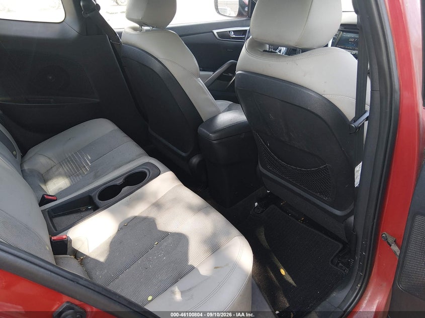 2013 HYUNDAI VELOSTER auction photo 8