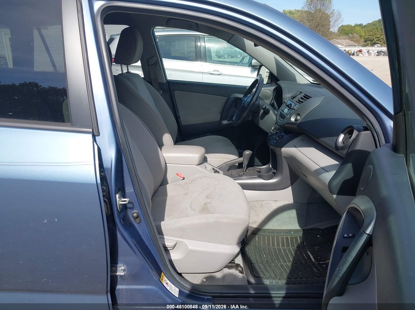 TOYOTA RAV4 2010 VIN 2T3DF4DV1AW028111