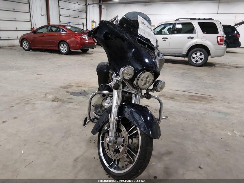 HARLEY-DAVIDSON FLHX 2019