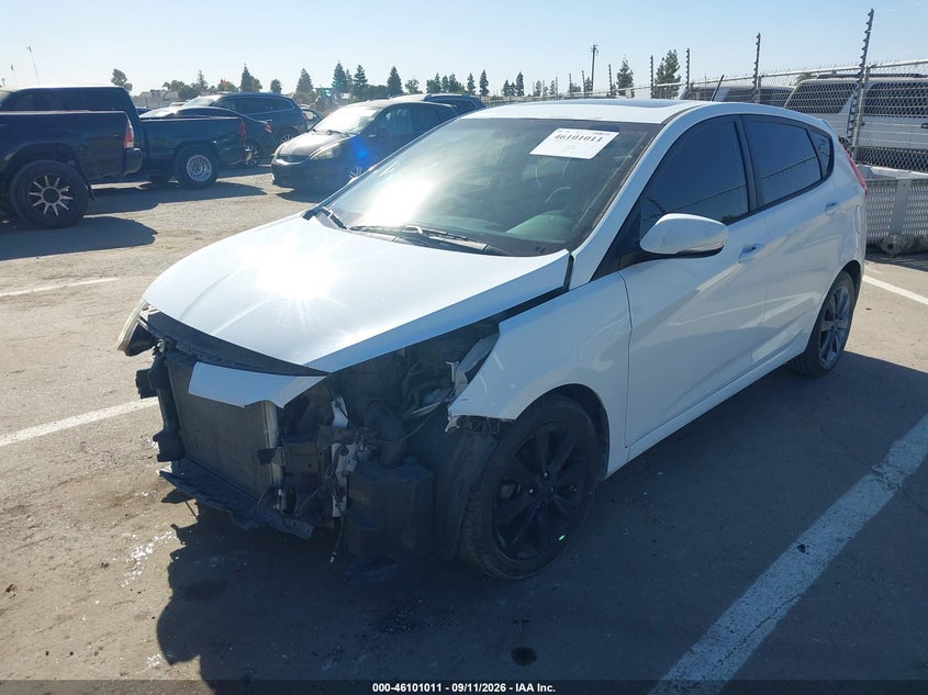 Vin: kmhcu5ae0du085845, lot: 46600669, hyundai accent se 20132
