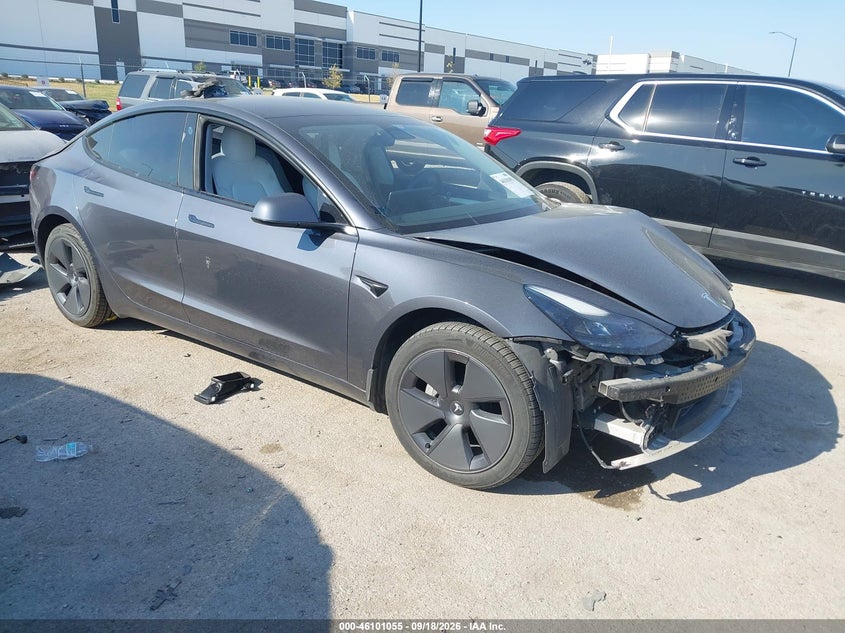Vin: 5yj3e1eb7nf326272, lot: 46600713, tesla model 3 long range dual motor all-wheel drive 2022 img_1