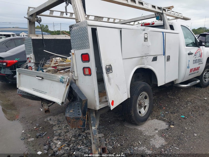 CHEVROLET SILVERADO 2500HD 2009 VIN 1GBHC44K39F161387