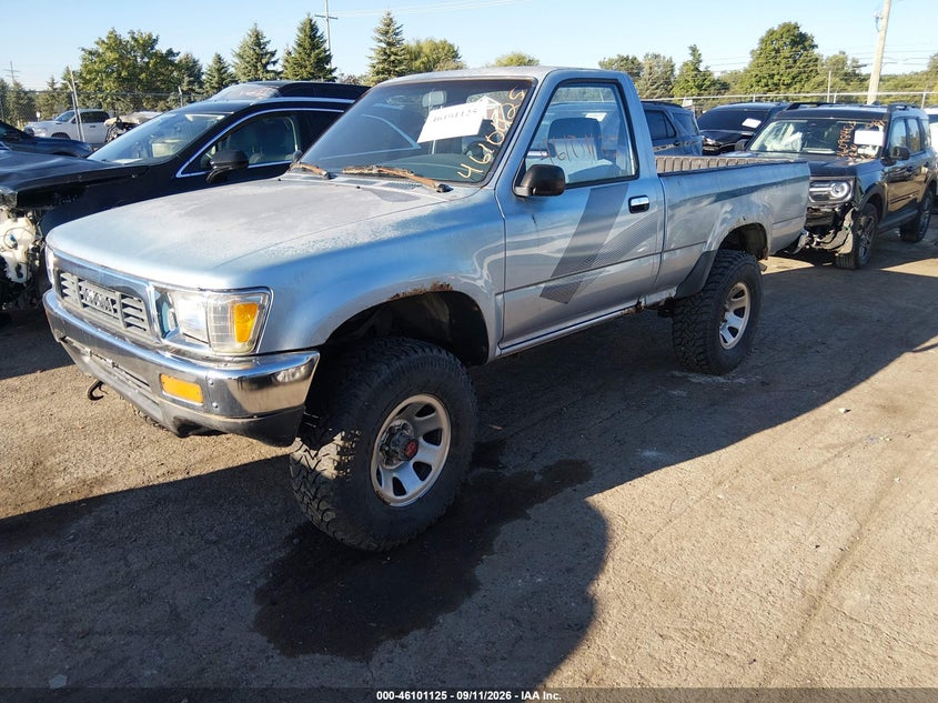 1989 TOYOTA PICKUP auction photo 2