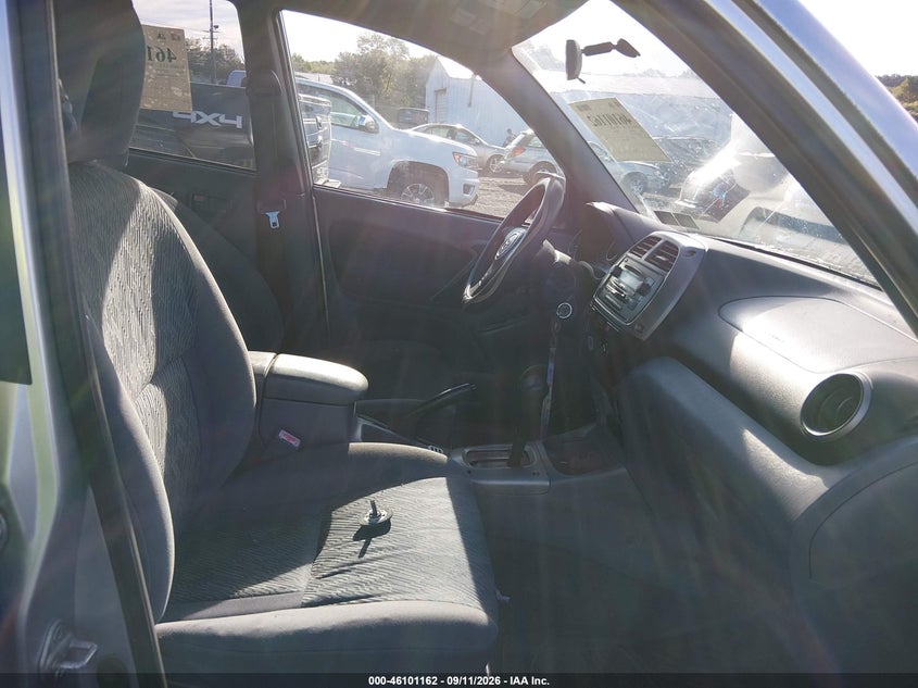 2003 TOYOTA RAV4 auction photo 5