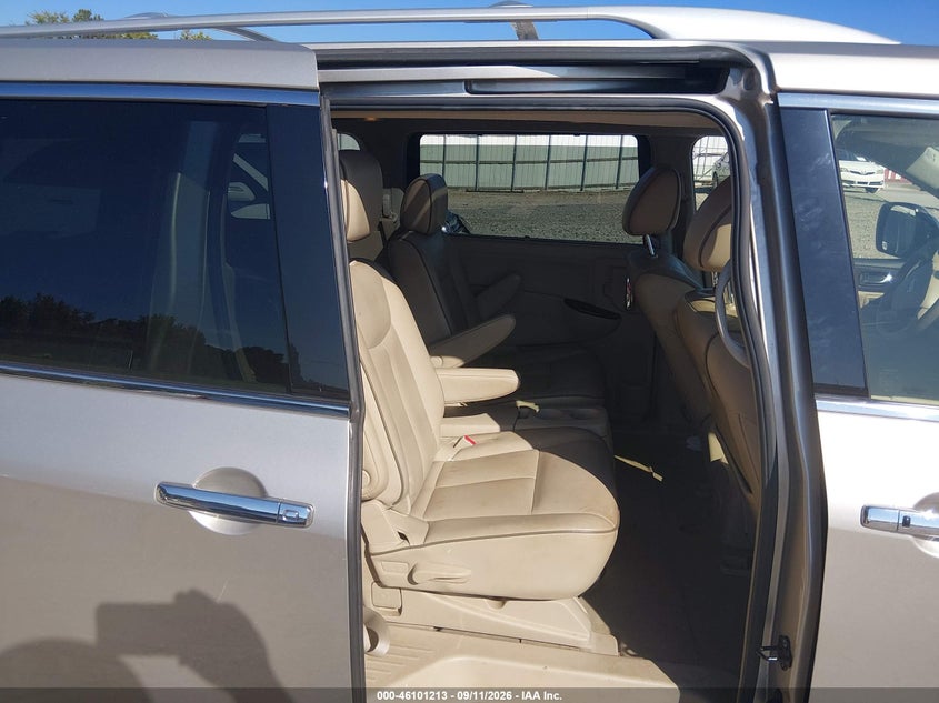 2013 NISSAN QUEST auction photo 8
