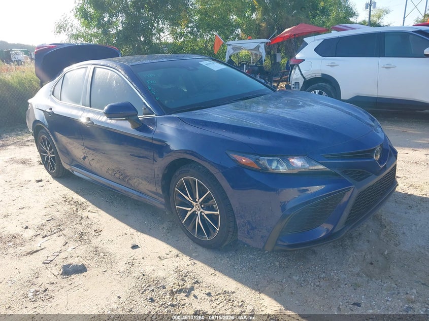 TOYOTA CAMRY - zdjęcie 1
