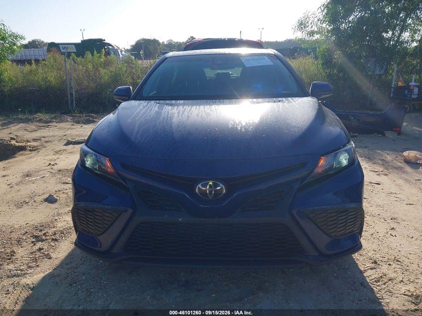 TOYOTA CAMRY - zdjęcie 13