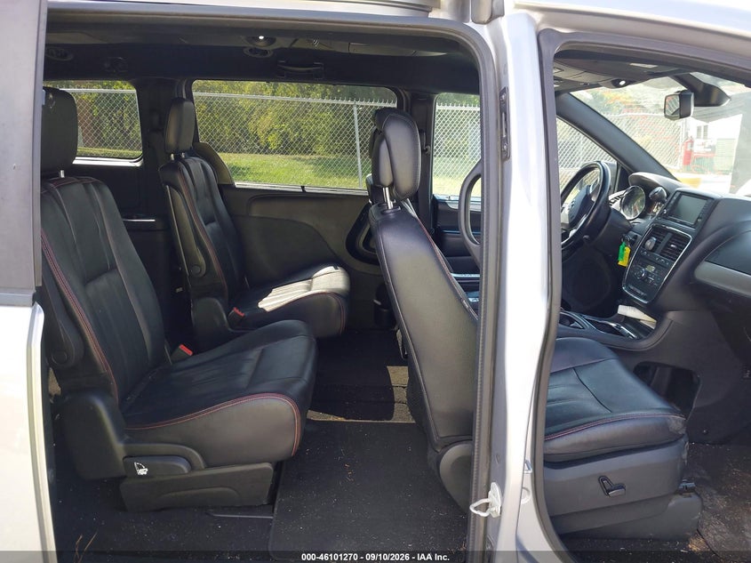 2019 DODGE GRAND CARAVAN auction photo 8