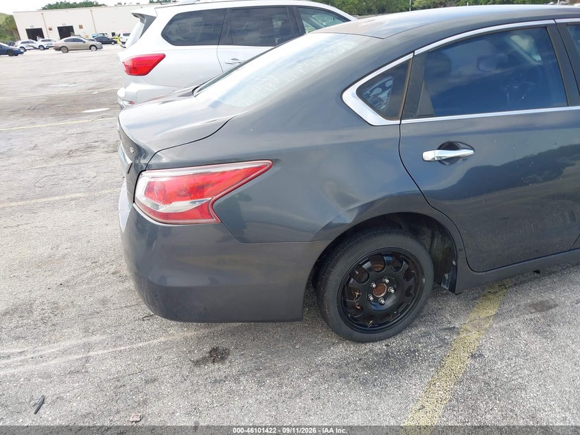 2013 NISSAN ALTIMA auction photo 6