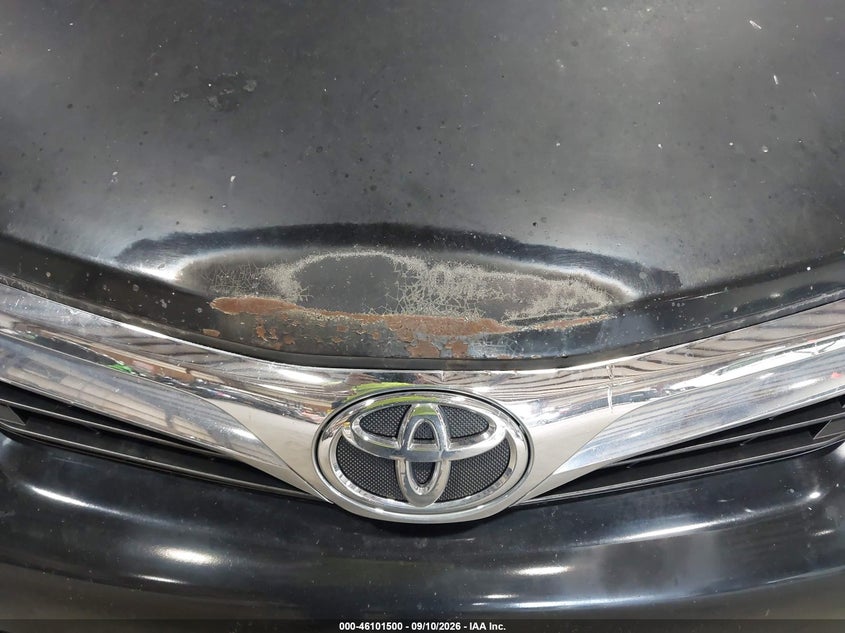 2012 TOYOTA CAMRY auction photo 6