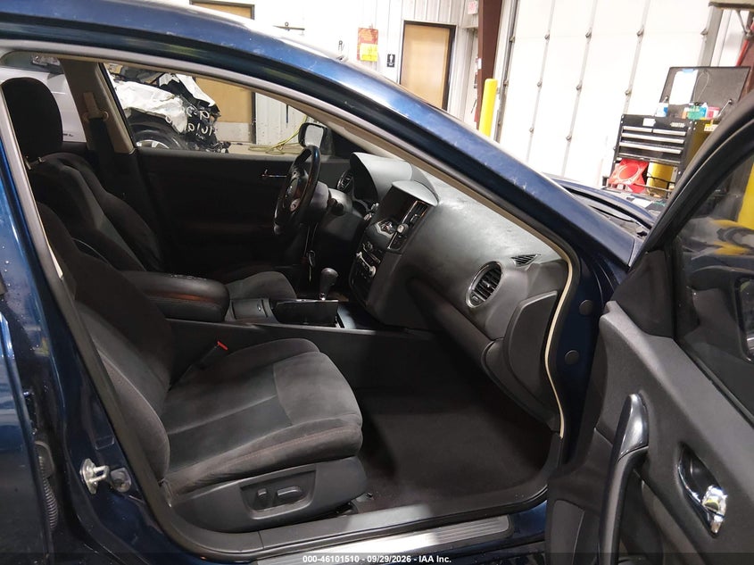 2012 NISSAN MAXIMA 3.5 S · Фото 5