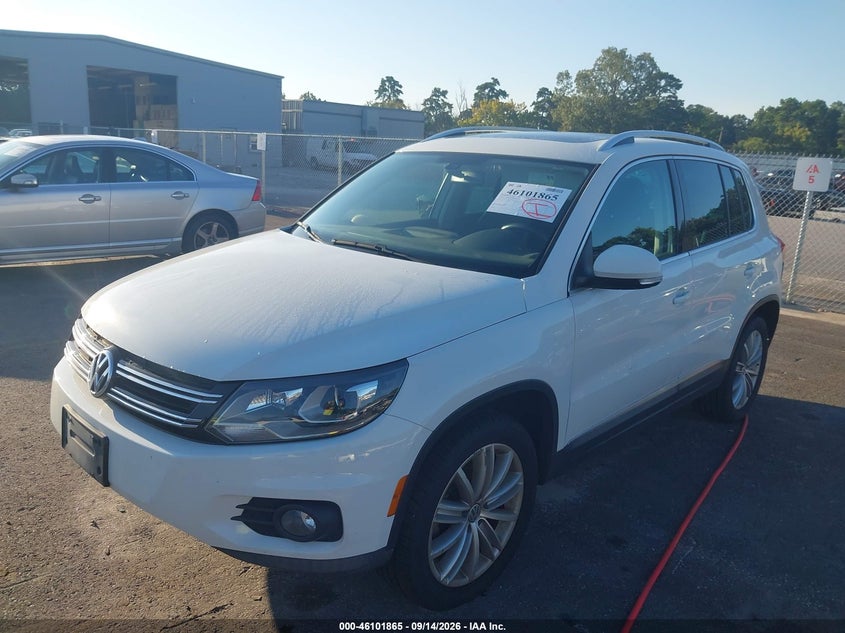 2016 VOLKSWAGEN TIGUAN auction photo 2