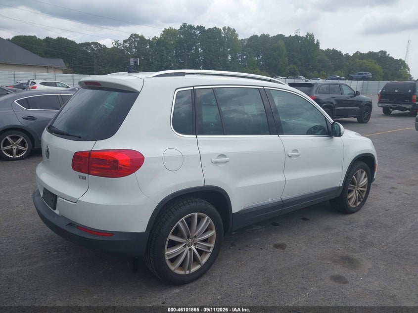 2016 VOLKSWAGEN TIGUAN auction photo 4