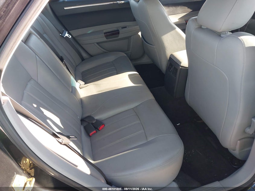 2006 CHRYSLER 300C auction photo 8