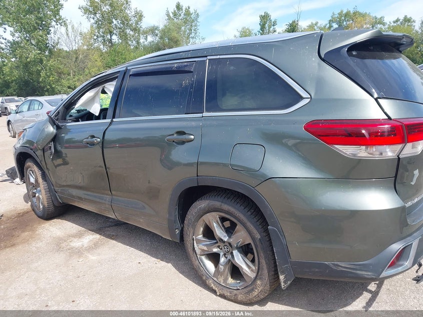 TOYOTA HIGHLANDER - zdjęcie 15