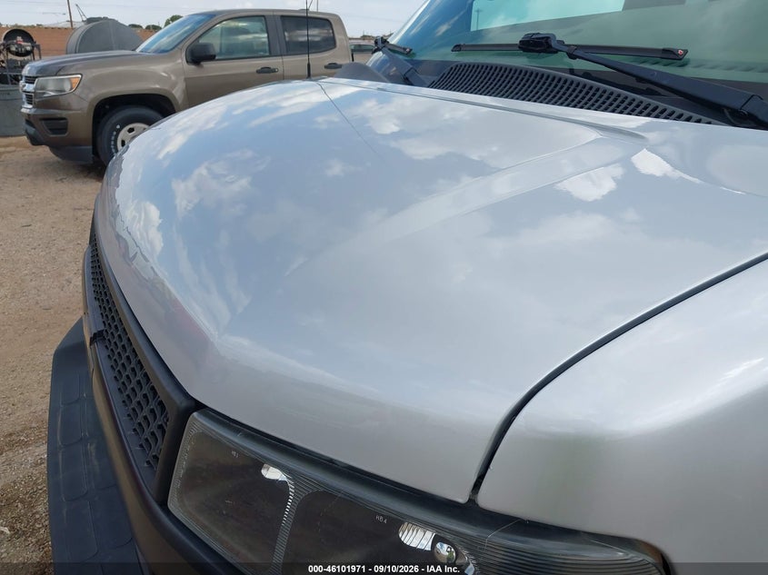 CHEVROLET EXPRESS 2500 2018 VIN 1GAWGEFG7J1283038