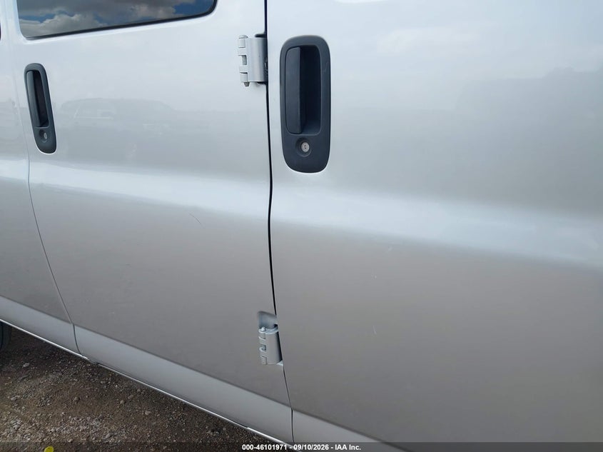 CHEVROLET EXPRESS 2500 2018 VIN 1GAWGEFG7J1283038