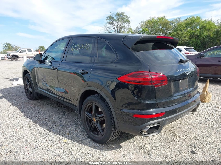 Vin: wp1aa2a29gka10052, lot: 46601675, porsche cayenne 20163