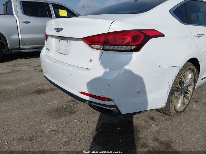 HYUNDAI GENESIS 2015 VIN KMHGN4JE8FU067377
