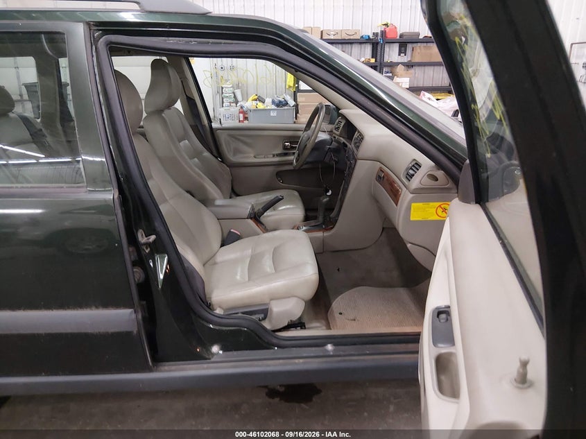 VOLVO V70 1999 VIN YV1LZ56DXX2603542