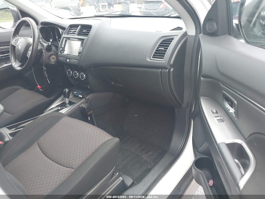 2018 MITSUBISHI OUTLANDER SPORT auction photo 5