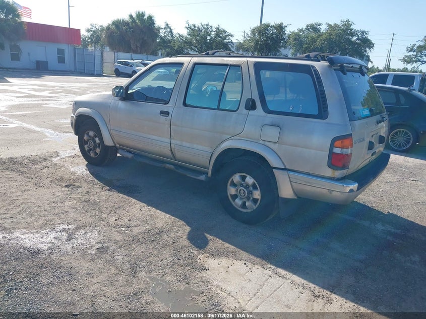 1999 NISSAN PATHFINDER auction photo 3