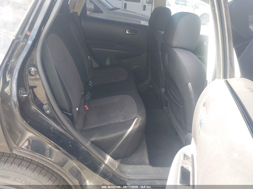 2011 NISSAN ROGUE auction photo 8