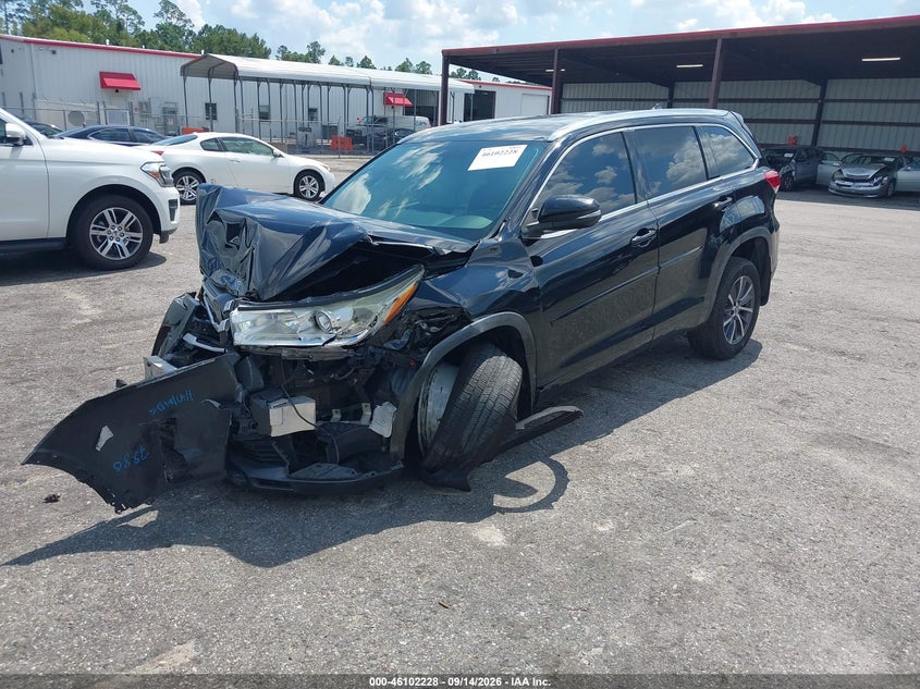Vin: 5tdjzrfh1js527880, lot: 46601886, toyota highlander xle 20182