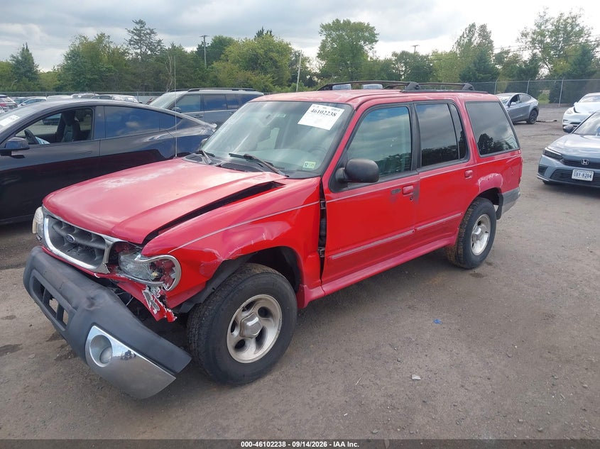 1999 Ford Explorer, Front End, IAAI, VIN 1FMZU34EXXUB83635 — photo 2