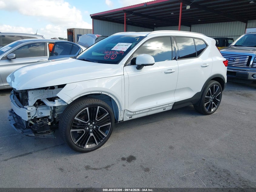 2019 Volvo XC40, Удар спереди, IAAI, VIN YV4162UKXK2055876 — фото 2