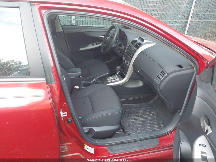 2012 TOYOTA COROLLA auction photo 5