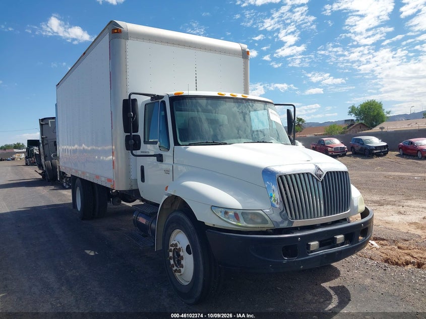 2005 INTERNATIONAL 4000