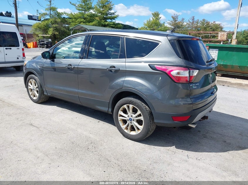 Vin: 1fmcu9g95hub67156, lot: 46602036, ford escape se 20173