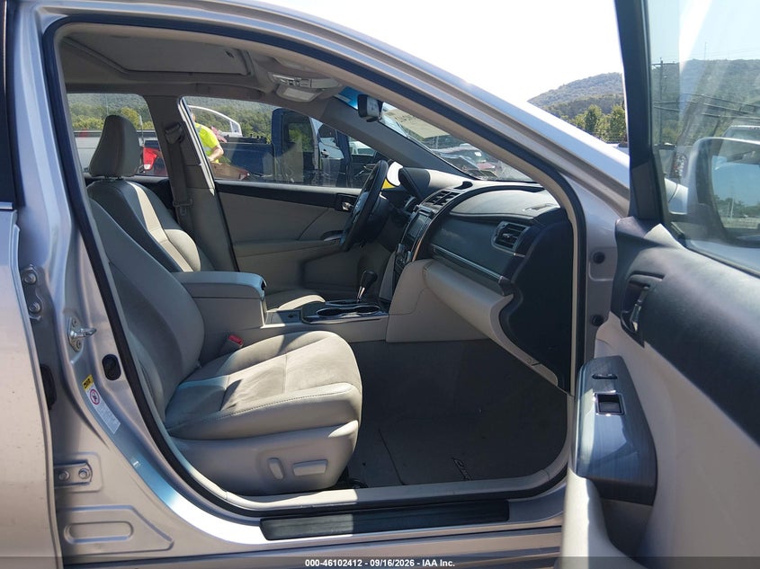 2013 TOYOTA CAMRY HYBRID auction photo 5
