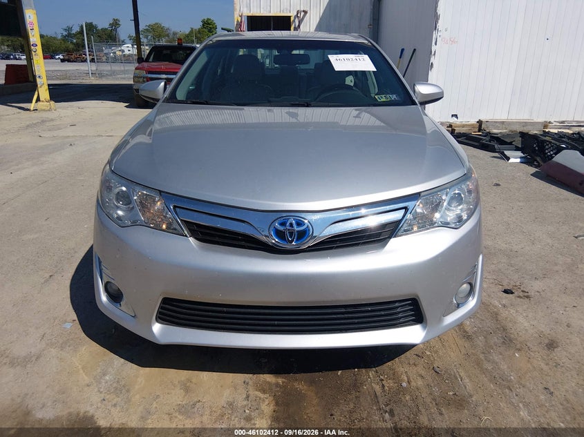 2013 TOYOTA CAMRY HYBRID auction photo 6
