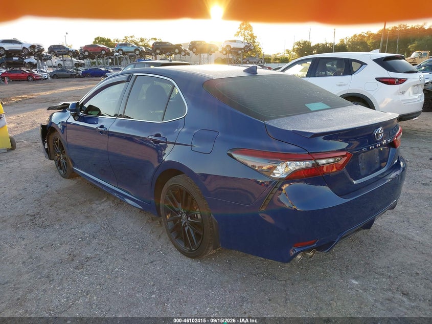 TOYOTA CAMRY - zdjęcie 3