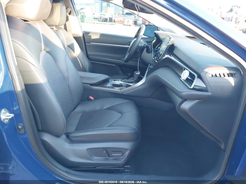TOYOTA CAMRY - zdjęcie 5