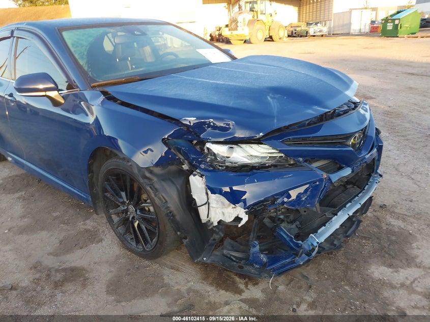 TOYOTA CAMRY - zdjęcie 6