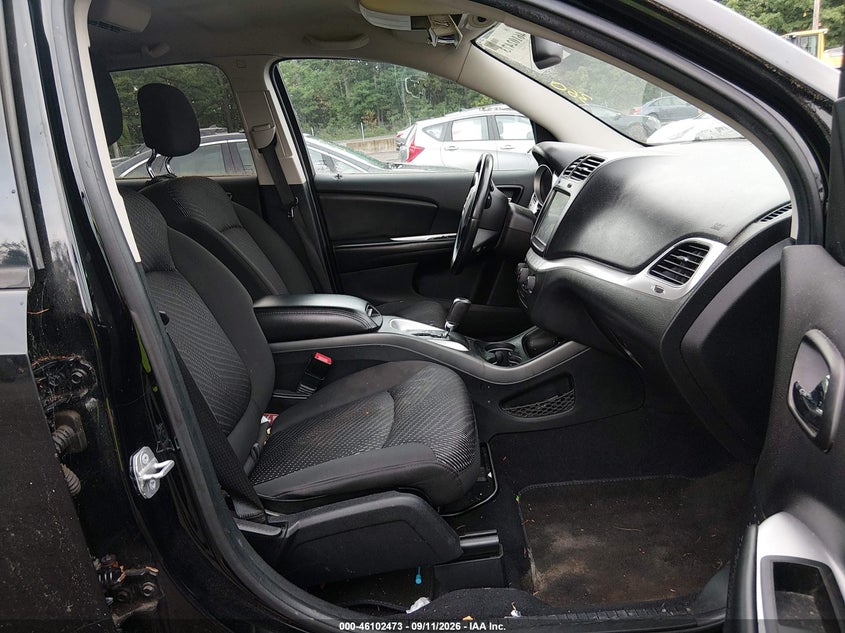 2014 DODGE JOURNEY auction photo 5