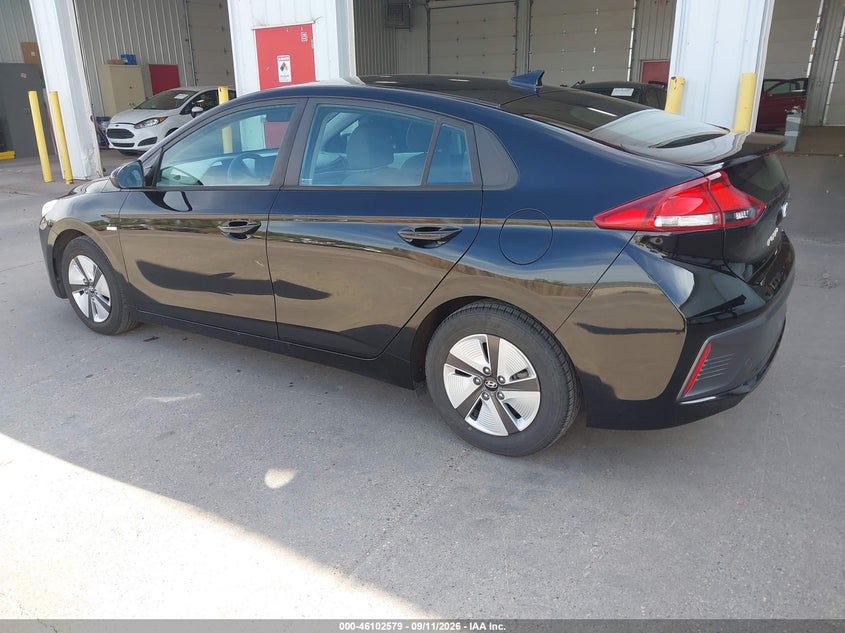 Vin: kmhc65lc7lu220095, lot: 46602237, hyundai ioniq hybrid blue 20203