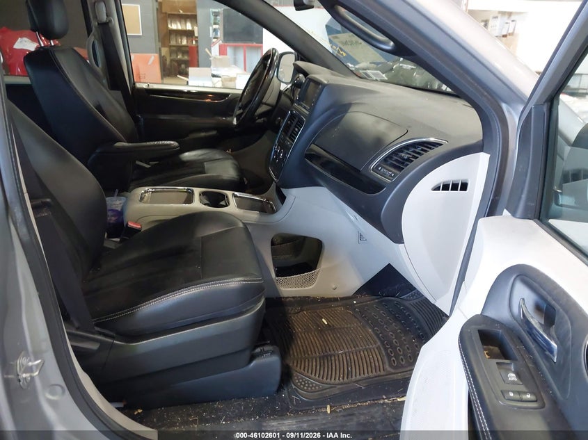 2017 DODGE GRAND CARAVAN auction photo 5