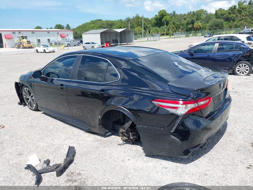 TOYOTA CAMRY - zdjęcie 3