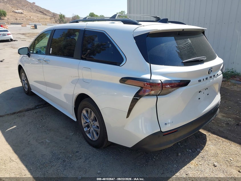 TOYOTA SIENNA